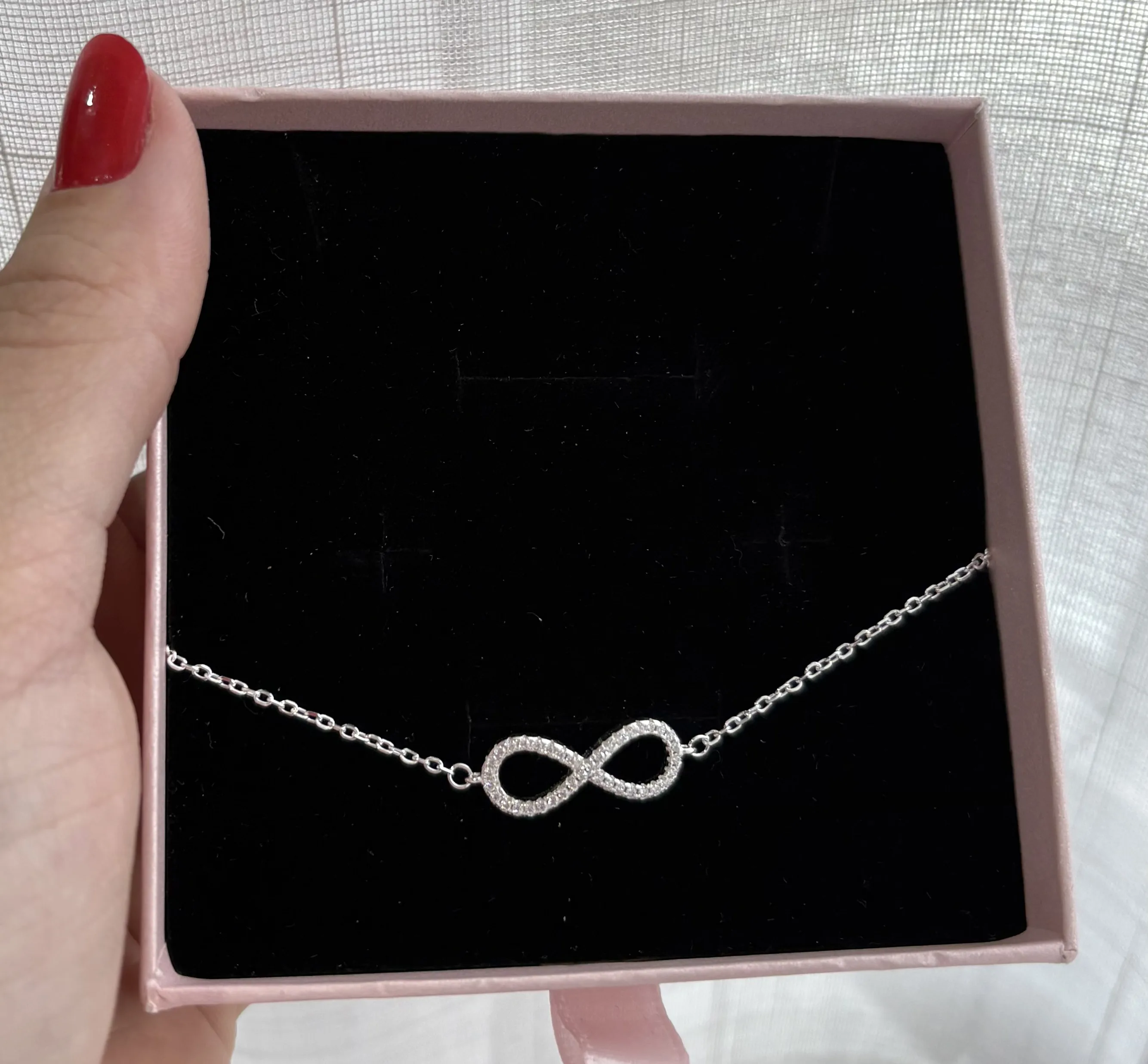 pulseira infinito cravejada