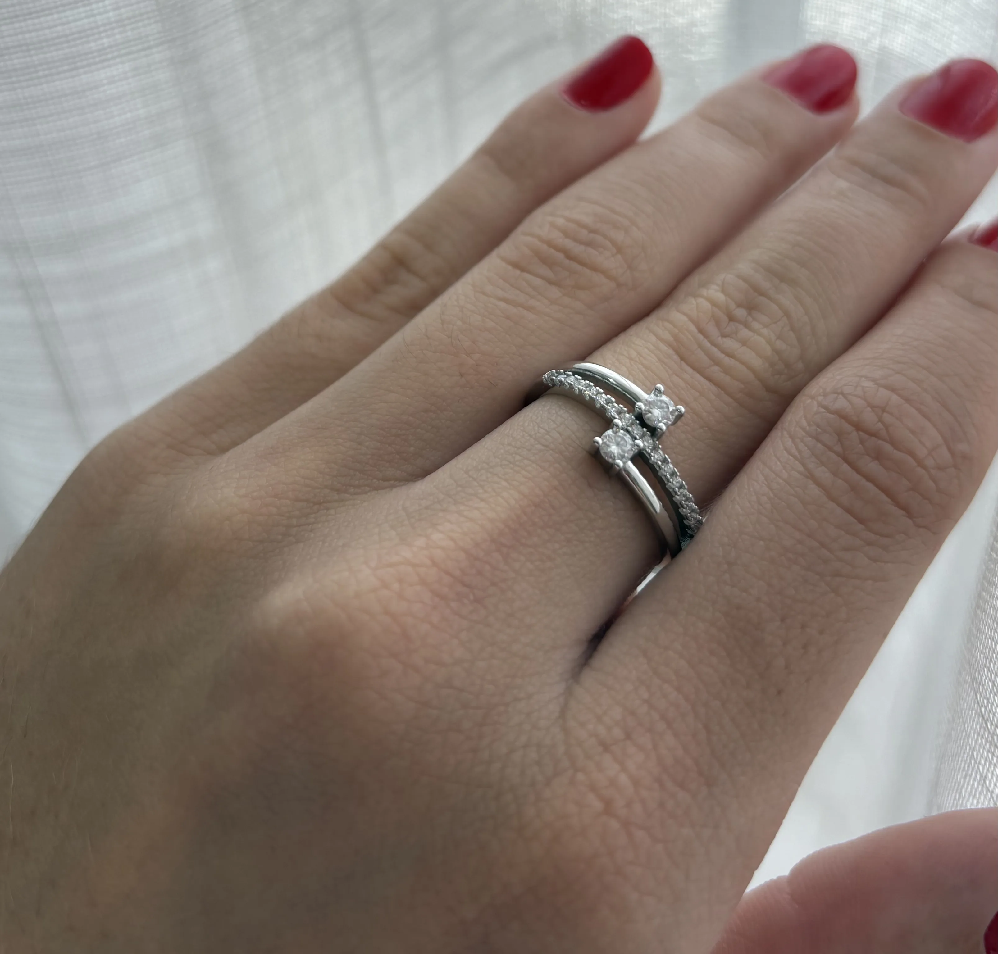 anel MOISSANITE triplo.